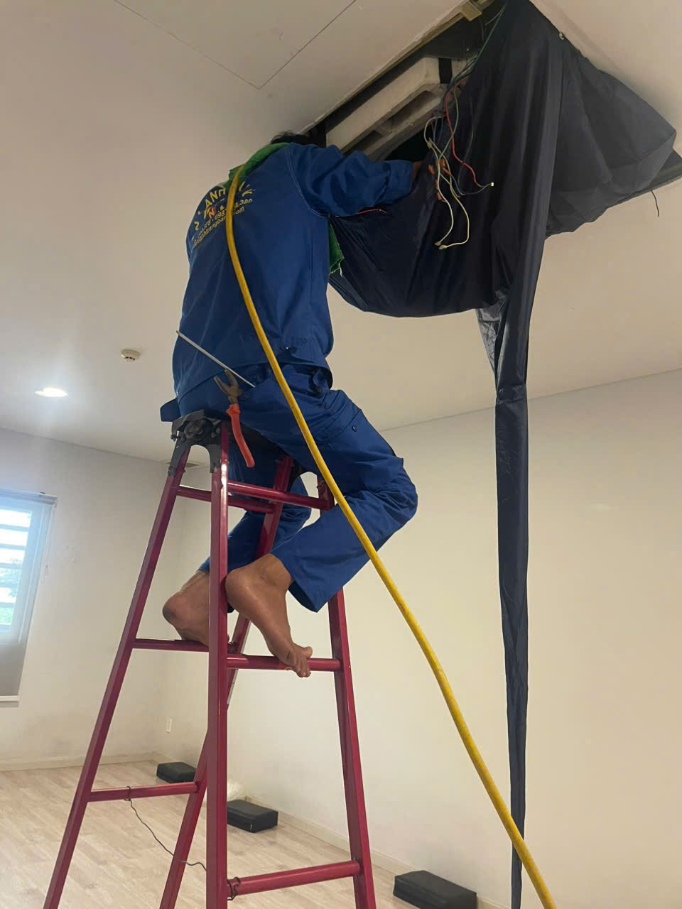Dịch vụ sửa chữa tìm xì máy lạnh