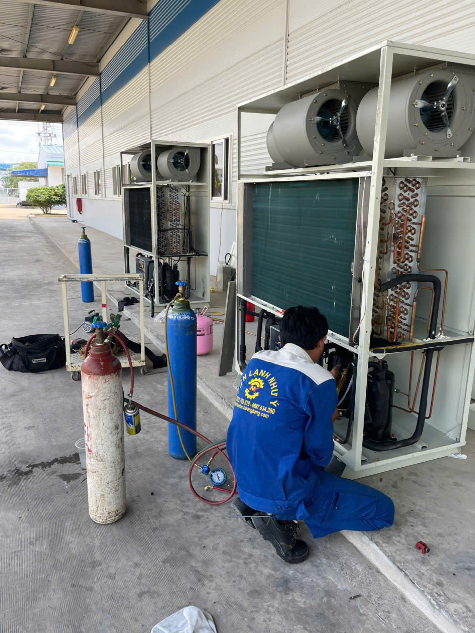 Sửa chữa máy lạnh chiller